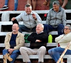 Foto de la galería: Brown le dio una alegría a sus hinchas al derrotar a Sporting