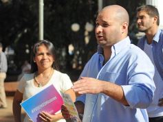 Foto de la galería: Podemos Misiones presentó a sus candidatos en la plaza 9 de Julio