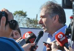 Foto de la galería: La EBY instala la primera antena para conectar wifi en el barrio A 4