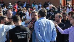 Foto de la galería: La EBY instala la primera antena para conectar wifi en el barrio A 4