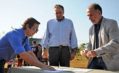 Foto de la galería: La EBY instala la primera antena para conectar wifi en el barrio A 4