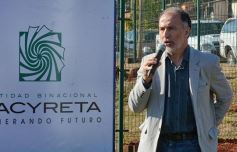 Foto de la galería: La EBY instala la primera antena para conectar wifi en el barrio A 4