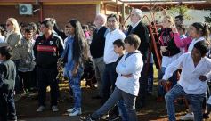 Foto de la galería: La EBY instala la primera antena para conectar wifi en el barrio A 4