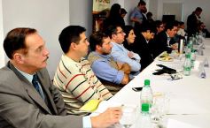 Foto de la galería: Arrúa reunió a intendentes de las zonas Sur y Centro para aunar criterios de trabajo