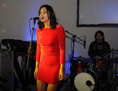 Foto de la galería: Día del Amigo en Salones Alvear: música, reencuentro y la mejor onda