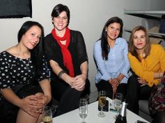 Foto de la galería: Día del Amigo en Salones Alvear: música, reencuentro y la mejor onda