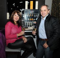 Foto de la galería: Día del Amigo en Salones Alvear: música, reencuentro y la mejor onda