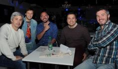 Foto de la galería: Día del Amigo en Salones Alvear: música, reencuentro y la mejor onda