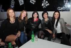 Foto de la galería: Día del Amigo en Salones Alvear: música, reencuentro y la mejor onda