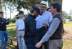 Foto de la galería: Muchos amigos compartieron los links del Tacurú en el Abierto de Misiones: todas las postales