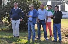Foto de la galería: Muchos amigos compartieron los links del Tacurú en el Abierto de Misiones: todas las postales