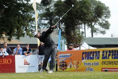 Foto de la galería: Muchos amigos compartieron los links del Tacurú en el Abierto de Misiones: todas las postales