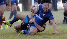 Foto de la galería: Los hinchas de Capri en las buenas y en las malas siempre alentando al azurro