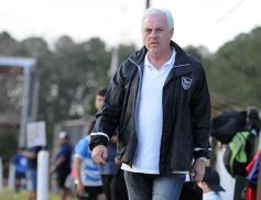 Foto de la galería: Los hinchas de Capri en las buenas y en las malas siempre alentando al azurro