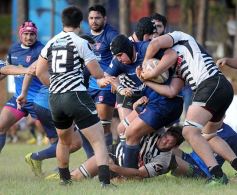 Foto de la galería: Los hinchas de Capri en las buenas y en las malas siempre alentando al azurro