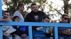 Foto de la galería: Los hinchas de Capri en las buenas y en las malas siempre alentando al azurro