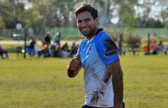 Foto de la galería: Los hinchas de Capri en las buenas y en las malas siempre alentando al azurro