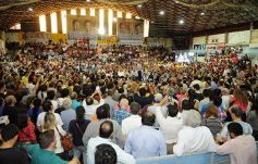 Foto de la galería: Macri visitó Posadas y brindó un fuerte apoyo a los candidatos misioneros por el frente Cambiemos