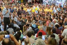 Foto de la galería: Macri visitó Posadas y brindó un fuerte apoyo a los candidatos misioneros por el frente Cambiemos