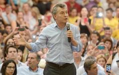 Foto de la galería: Macri visitó Posadas y brindó un fuerte apoyo a los candidatos misioneros por el frente Cambiemos
