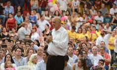 Foto de la galería: Macri visitó Posadas y brindó un fuerte apoyo a los candidatos misioneros por el frente Cambiemos