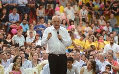 Foto de la galería: Macri visitó Posadas y brindó un fuerte apoyo a los candidatos misioneros por el frente Cambiemos