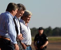 Foto de la galería: Macri visitó Posadas y brindó un fuerte apoyo a los candidatos misioneros por el frente Cambiemos