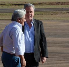 Foto de la galería: Macri visitó Posadas y brindó un fuerte apoyo a los candidatos misioneros por el frente Cambiemos
