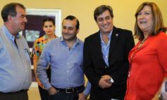 Foto de la galería: La Nación entregó más de 15 millones de pesos para financiar proyectos en 17 municipios de Misiones