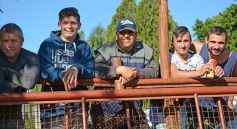 Foto de la galería: Una victoria para los amigos de Huracán