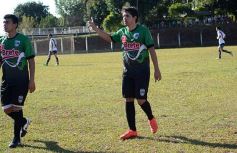 Foto de la galería: La Franja hizo valer su oficio ante El Brete