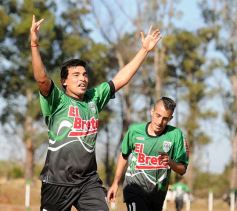 Foto de la galería: La Franja hizo valer su oficio ante El Brete