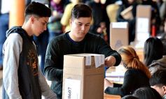 Foto de la galería: Postales de las PASO en Posadas: fiesta de la democracia!!!