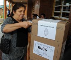 Foto de la galería: Postales de las PASO en Posadas: fiesta de la democracia!!!
