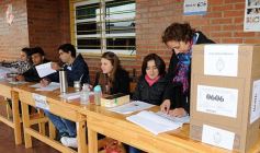 Foto de la galería: Postales de las PASO en Posadas: fiesta de la democracia!!!