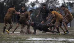 Foto de la galería: En medio de la lluvia y con final polémico, Capri cayó ante Curne