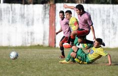 Foto de la galería: Sporting le dio una alegría futbolística a Santo Pipó