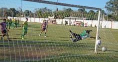 Foto de la galería: Sporting le dio una alegría futbolística a Santo Pipó