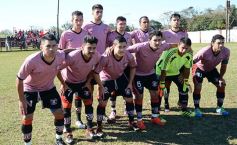 Foto de la galería: Sporting le dio una alegría futbolística a Santo Pipó