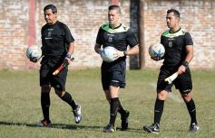 Foto de la galería: Sporting le dio una alegría futbolística a Santo Pipó