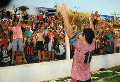 Foto de la galería: Sporting coronó un gran torneo: se consagró campeón del Apertura de la Liga Posadeña