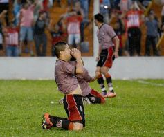 Foto de la galería: Sporting coronó un gran torneo: se consagró campeón del Apertura de la Liga Posadeña