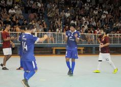 Foto de la galería: Futsal: Plastimí lo dio vuelta y se quedó con el primer partido de la serie final