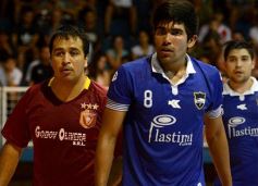 Foto de la galería: Futsal: Plastimí lo dio vuelta y se quedó con el primer partido de la serie final