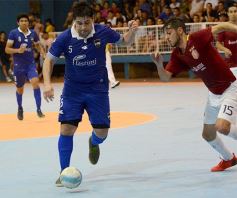 Foto de la galería: Futsal: Plastimí lo dio vuelta y se quedó con el primer partido de la serie final
