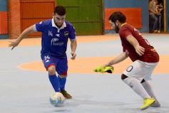 Foto de la galería: Futsal: Plastimí lo dio vuelta y se quedó con el primer partido de la serie final