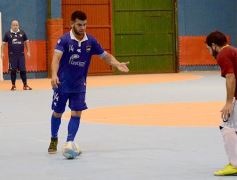 Foto de la galería: Futsal: Plastimí lo dio vuelta y se quedó con el primer partido de la serie final