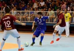 Foto de la galería: Futsal: Plastimí lo dio vuelta y se quedó con el primer partido de la serie final