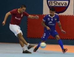 Foto de la galería: Futsal: Plastimí lo dio vuelta y se quedó con el primer partido de la serie final