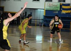 Foto de la galería: Aemo sorprendió a Mitre de visitante: lo derrotó por 62 a 44